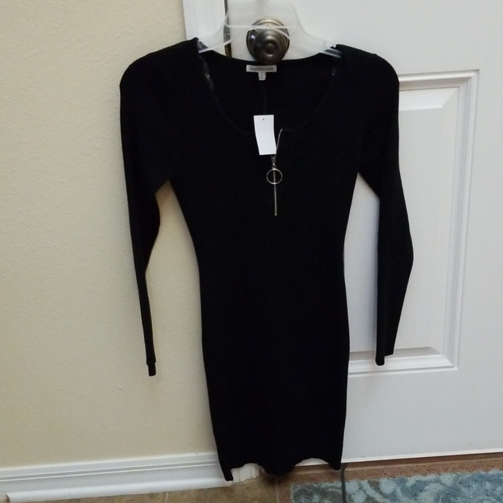 Dress - Picture 3 of 3